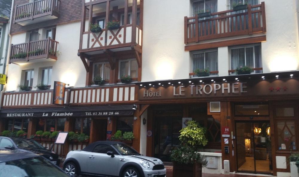 Le Trophee Boutique Hotel Spa- La Loggia Appart'Hotel Deauville Luaran gambar