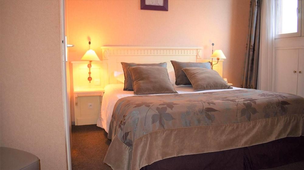 Le Trophee Boutique Hotel Spa- La Loggia Appart'Hotel Deauville Luaran gambar