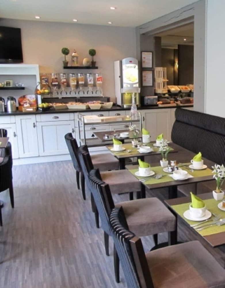 Le Trophee Boutique Hotel Spa- La Loggia Appart'Hotel Deauville Luaran gambar