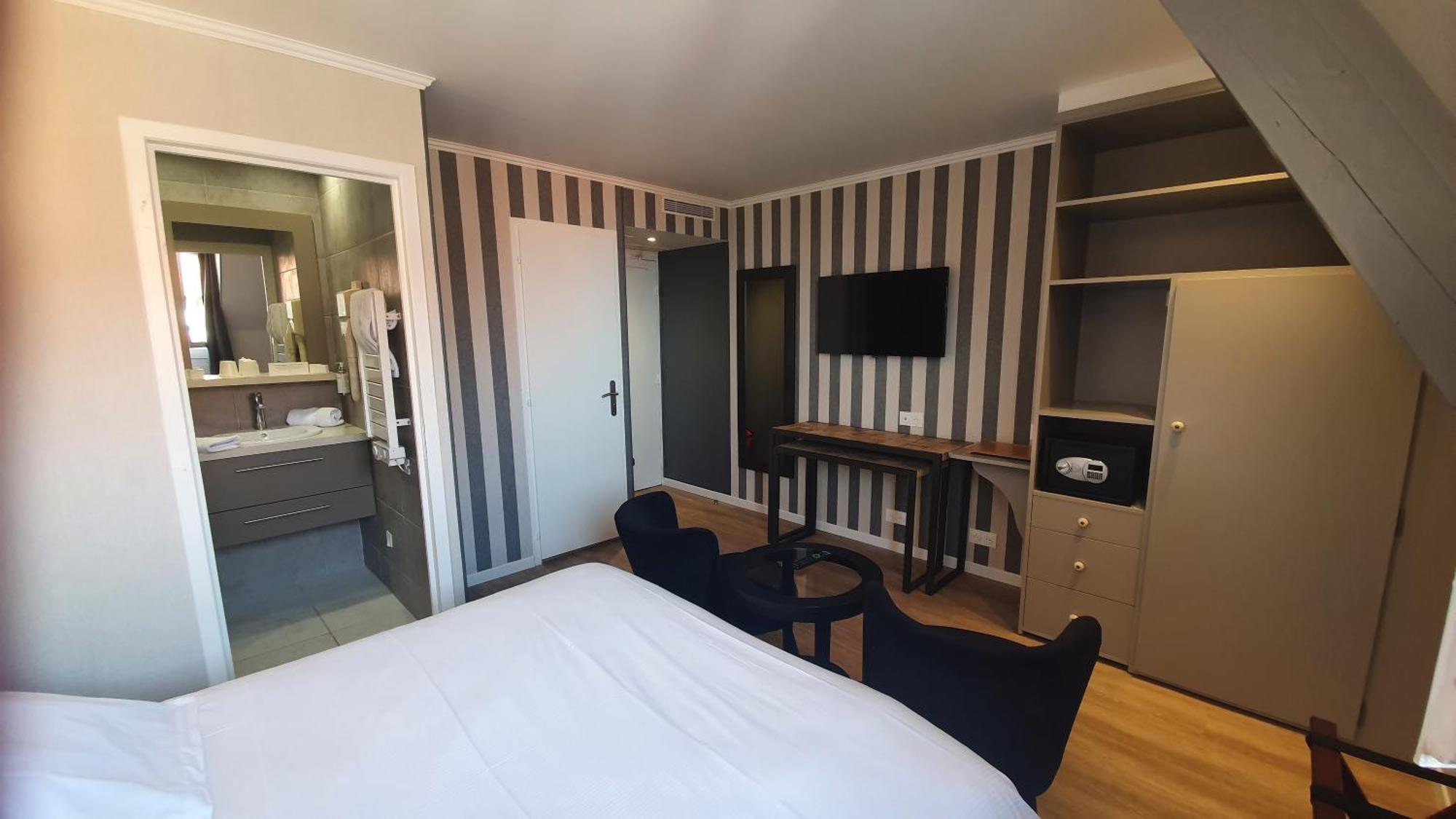 Le Trophee Boutique Hotel Spa- La Loggia Appart'Hotel Deauville Bilik gambar