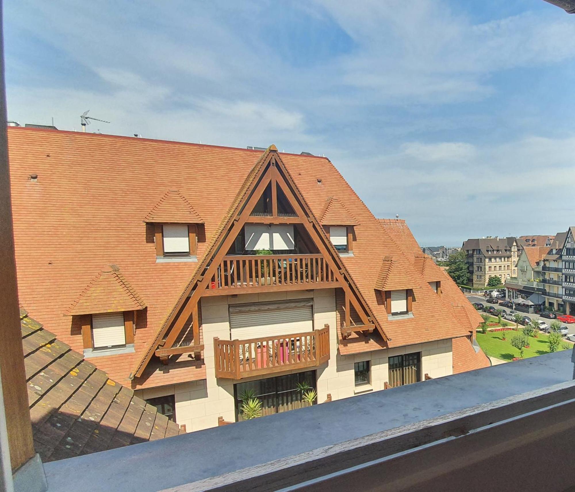 Le Trophee Boutique Hotel Spa- La Loggia Appart'Hotel Deauville Bilik gambar