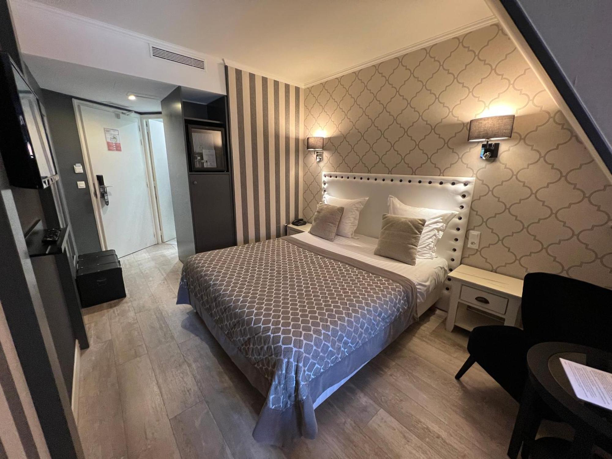 Le Trophee Boutique Hotel Spa- La Loggia Appart'Hotel Deauville Luaran gambar