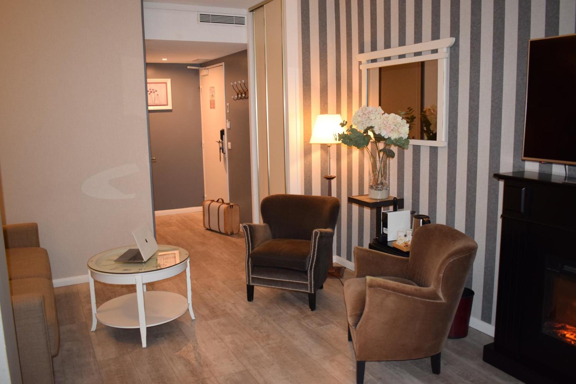 Le Trophee Boutique Hotel Spa- La Loggia Appart'Hotel Deauville Luaran gambar