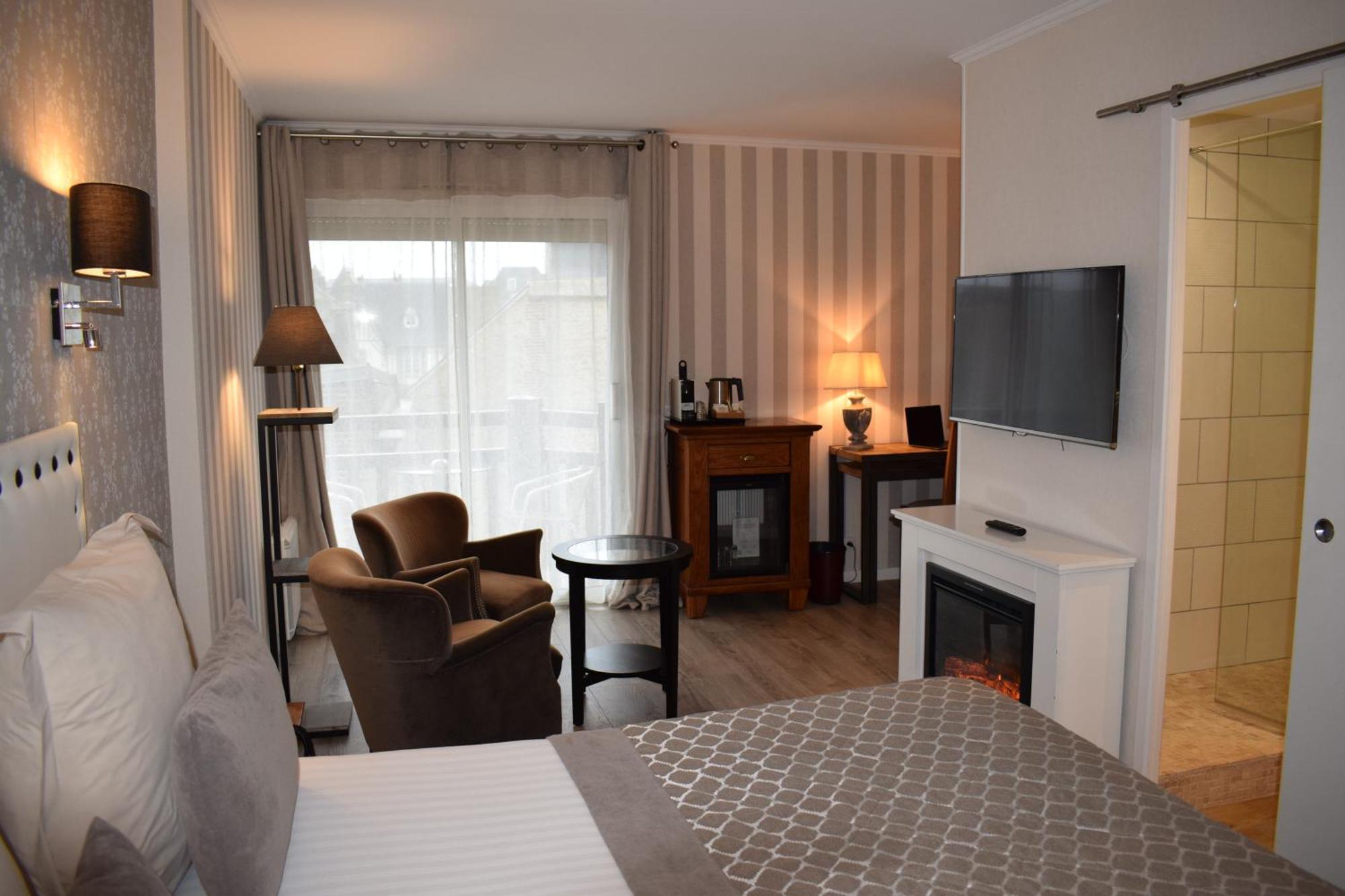 Le Trophee Boutique Hotel Spa- La Loggia Appart'Hotel Deauville Luaran gambar