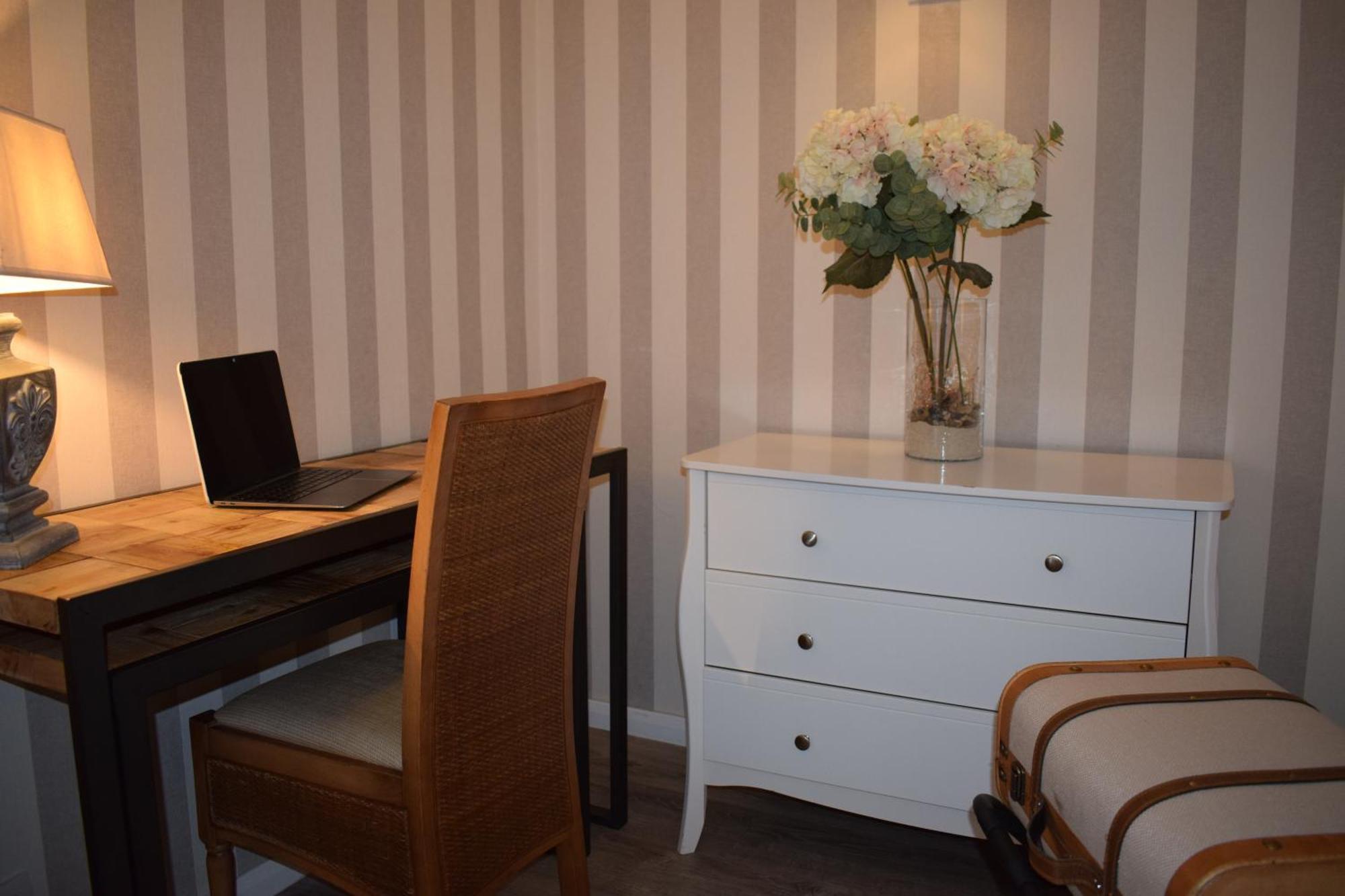 Le Trophee Boutique Hotel Spa- La Loggia Appart'Hotel Deauville Luaran gambar