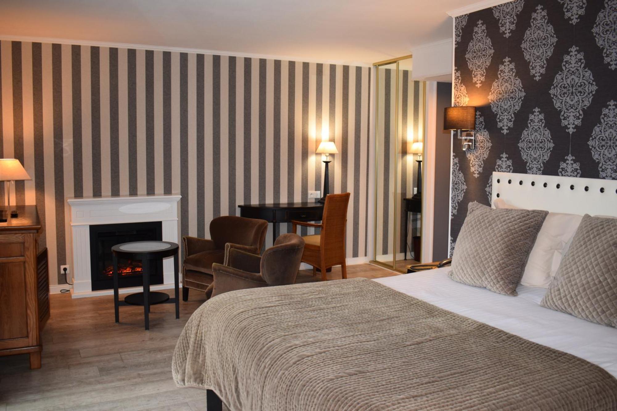Le Trophee Boutique Hotel Spa- La Loggia Appart'Hotel Deauville Luaran gambar