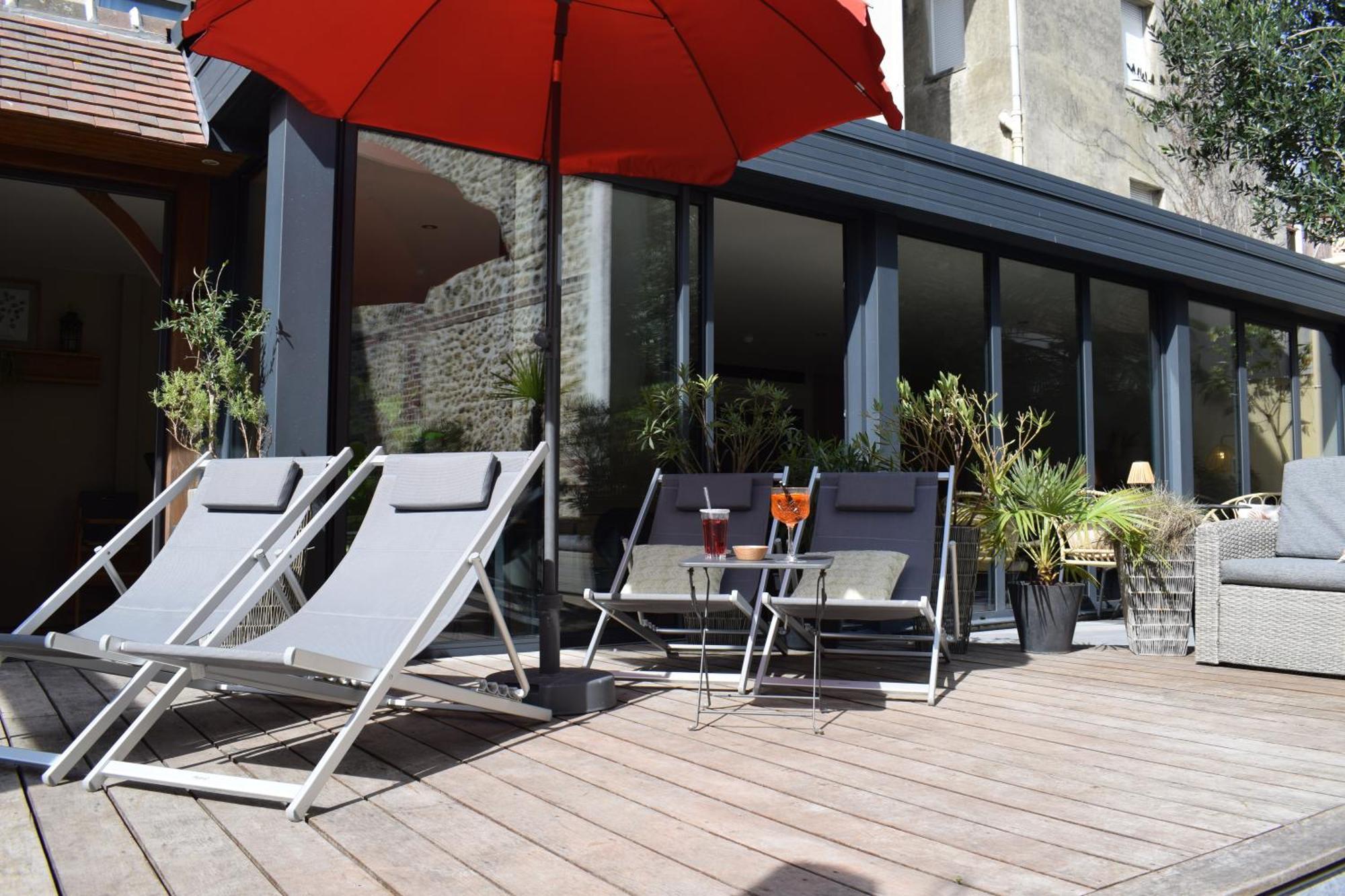 Le Trophee Boutique Hotel Spa- La Loggia Appart'Hotel Deauville Luaran gambar